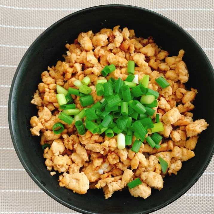 材料は豆腐だけ!そぼろ丼♪